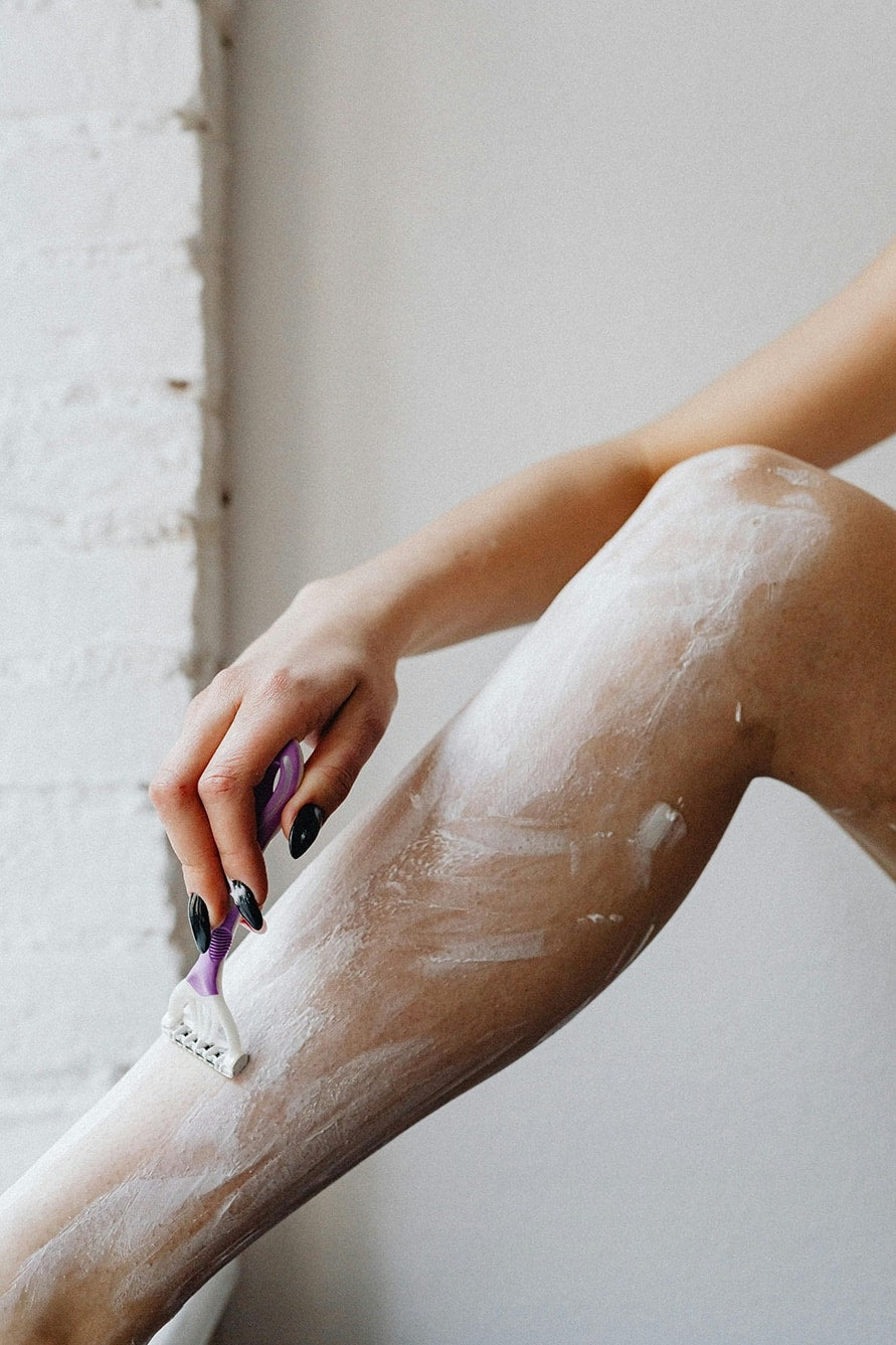 How to Stop Pubic Hair Itching When Growing Back Female: A Gentle After-Shave Care Guide